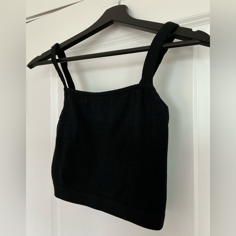 Colsie Black Ribbed Crop Top